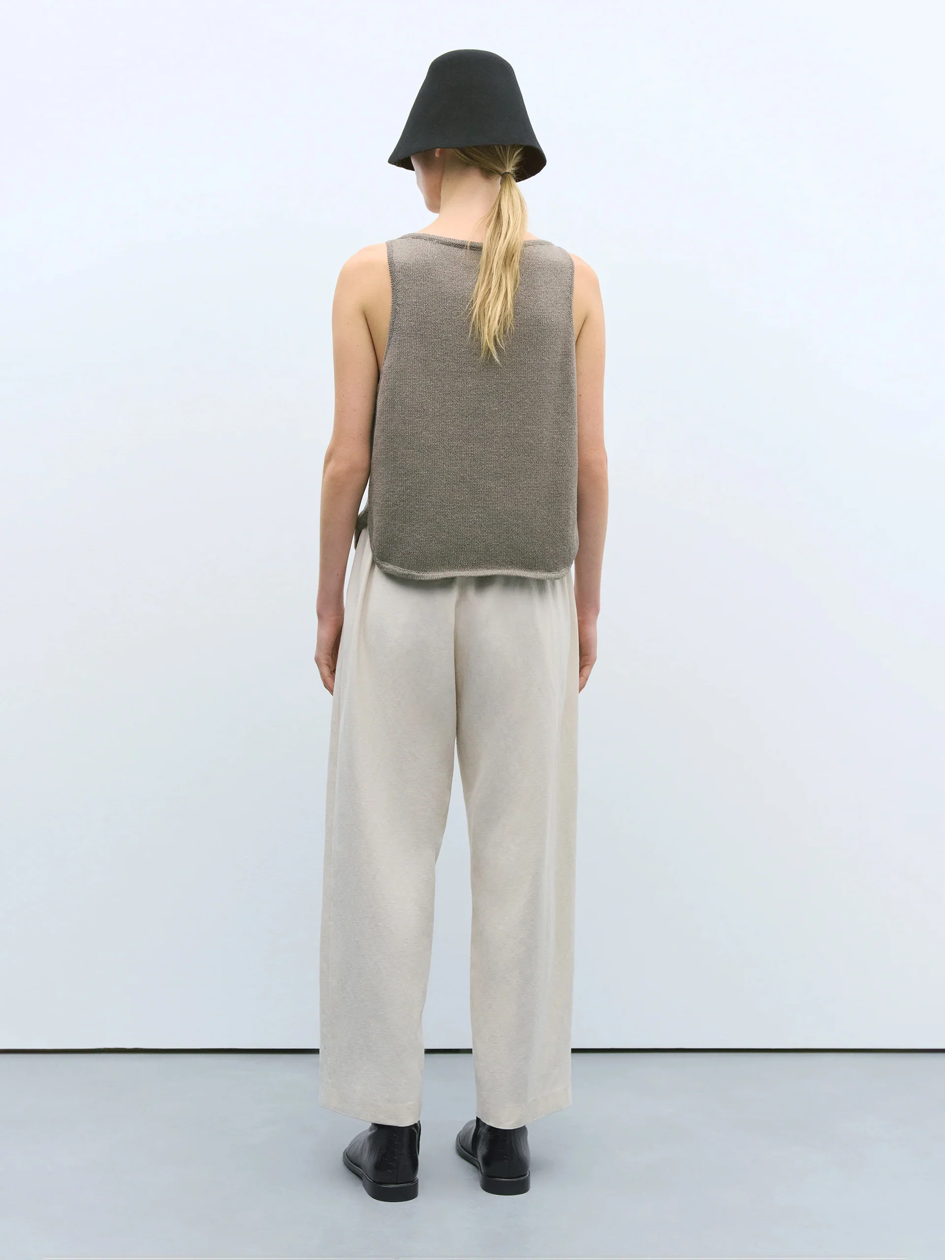 CORDERA Boatneck Waistcoat Taupe - Image 4