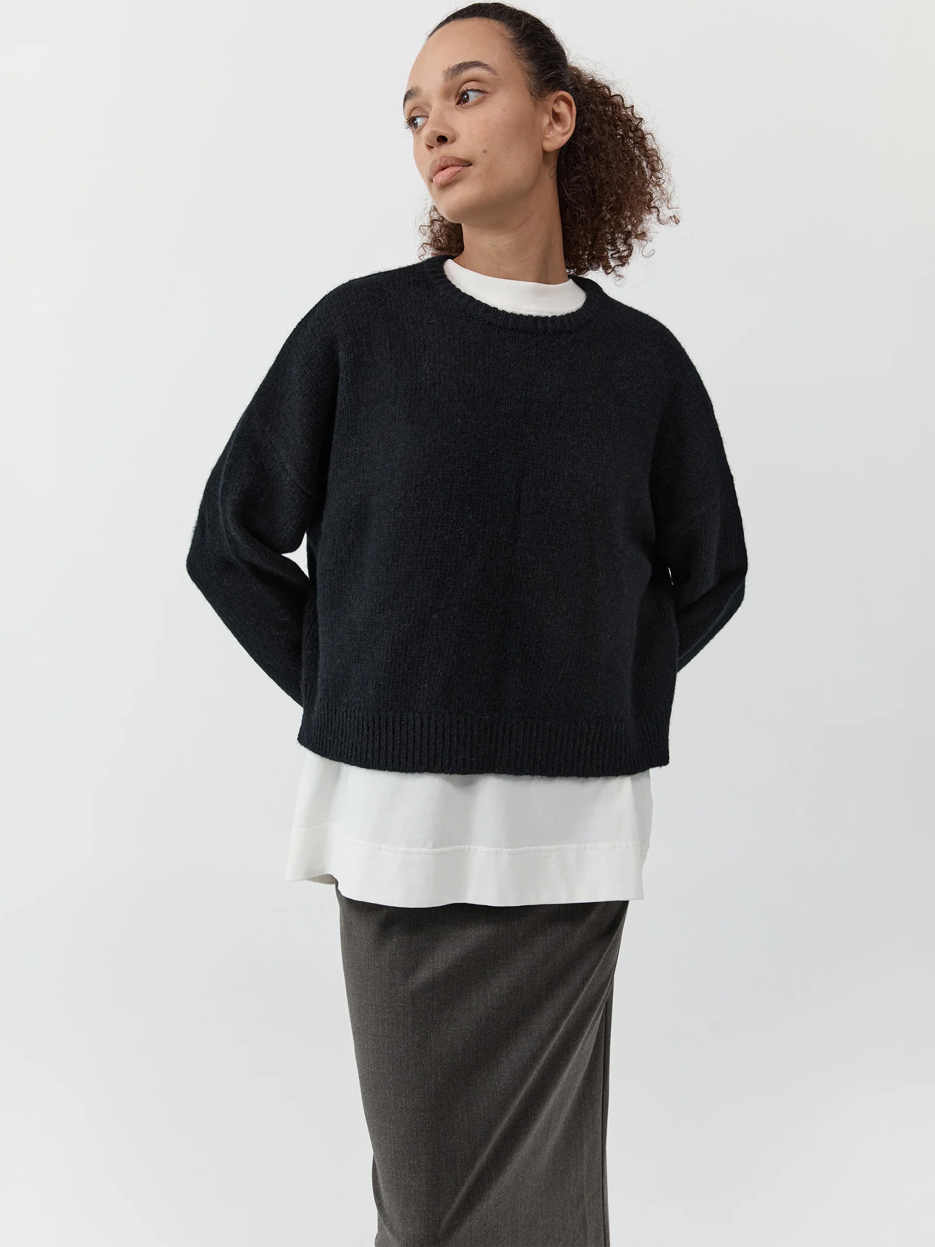 St. Agni Cropped Sweater Black - Image 3