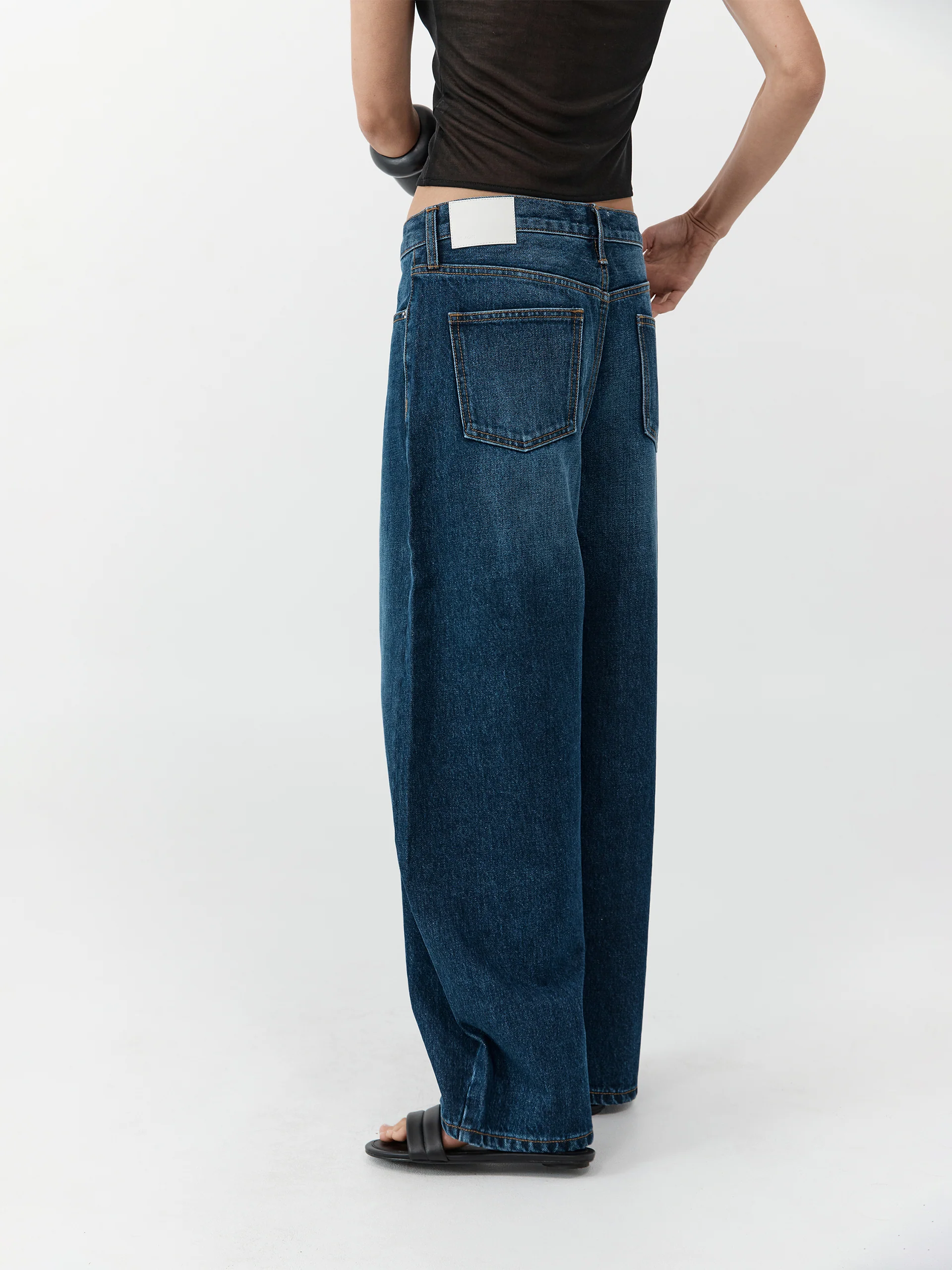 St. Agni Mid Rise Pleat Barrel Jeans Dark Indigo - Image 4