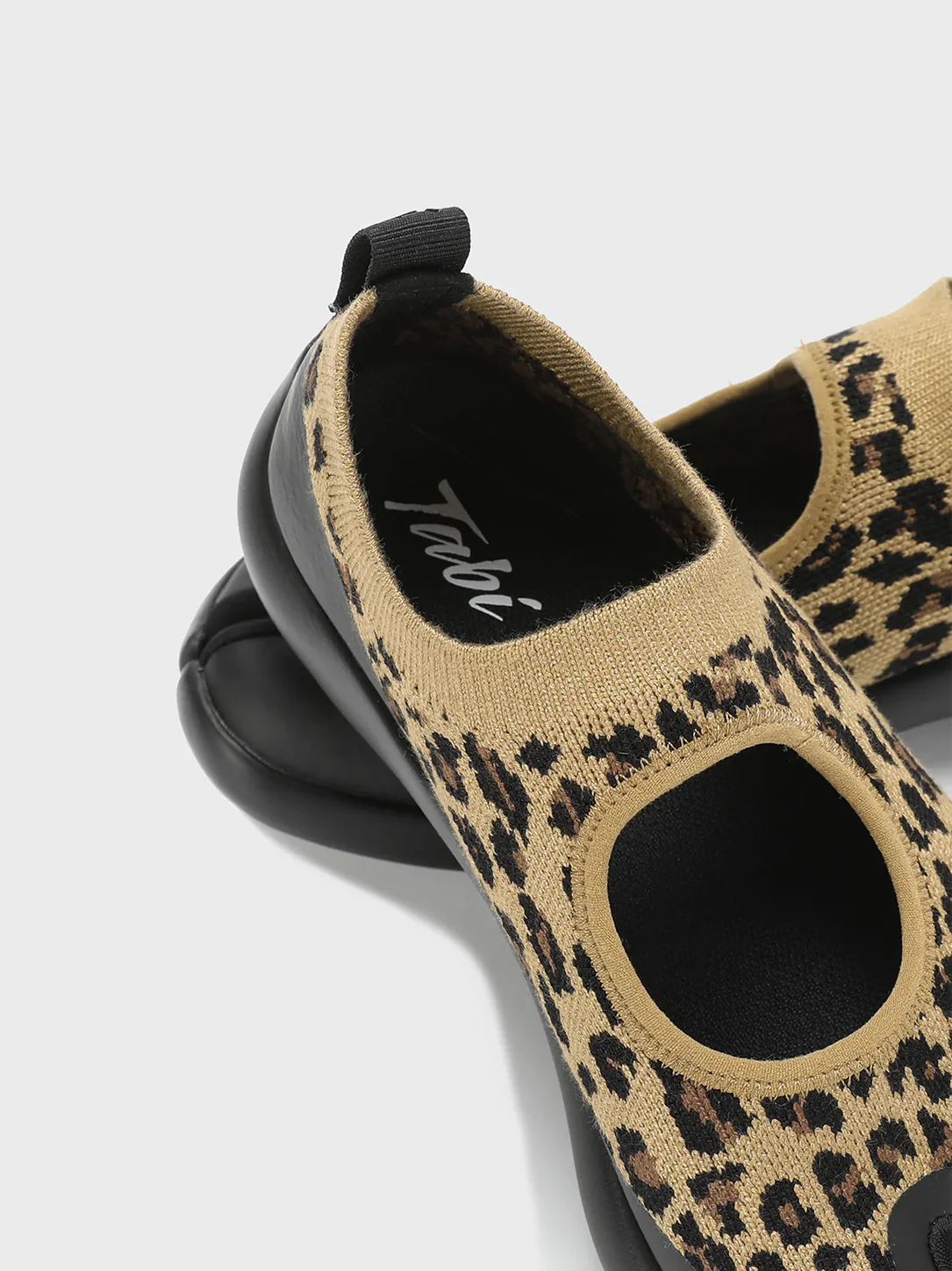 Tabi Sandal Brown Leopard - Image 6