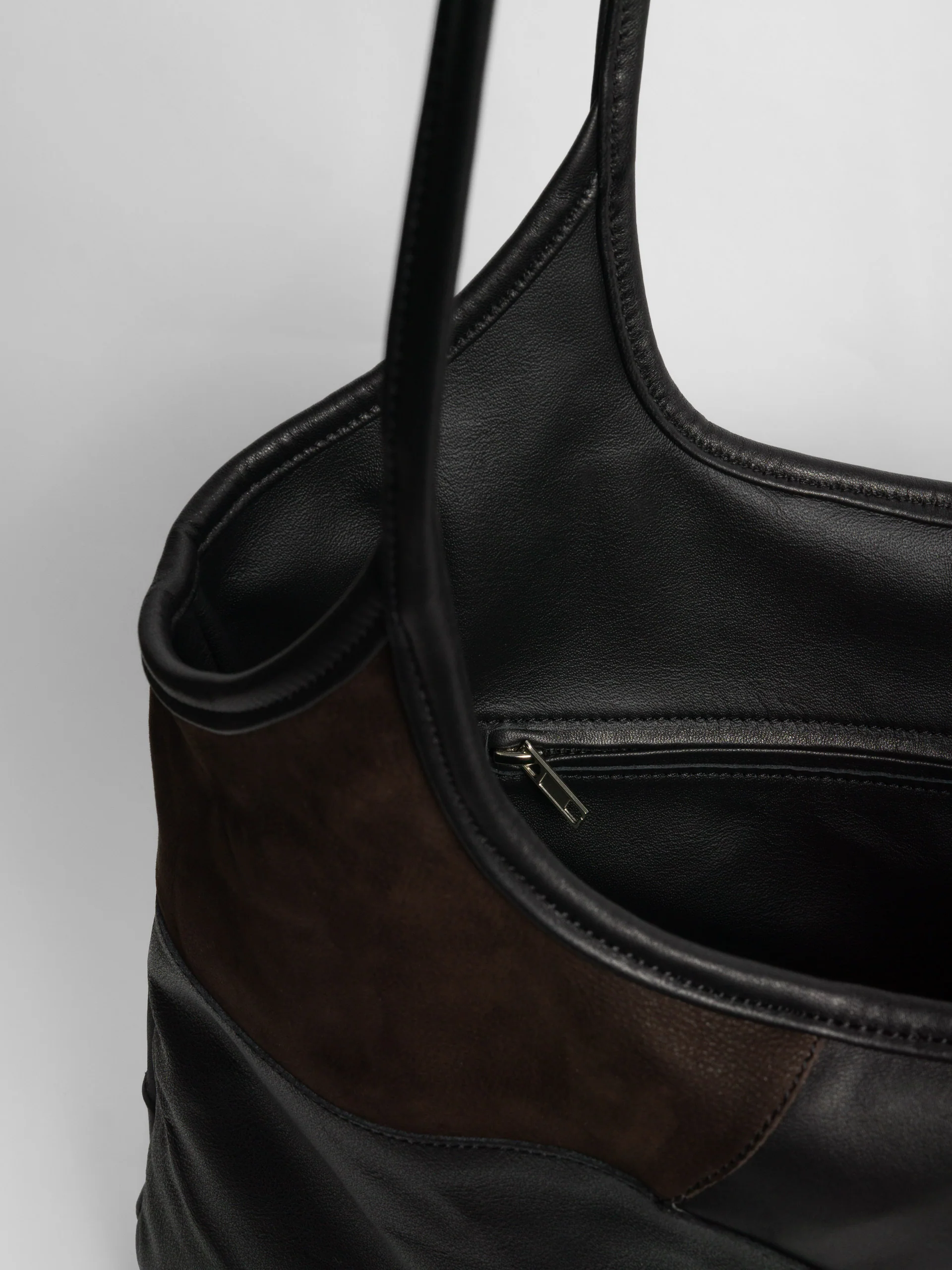 The Lair Freja Reversible Patchwork Tote Large - Image 9