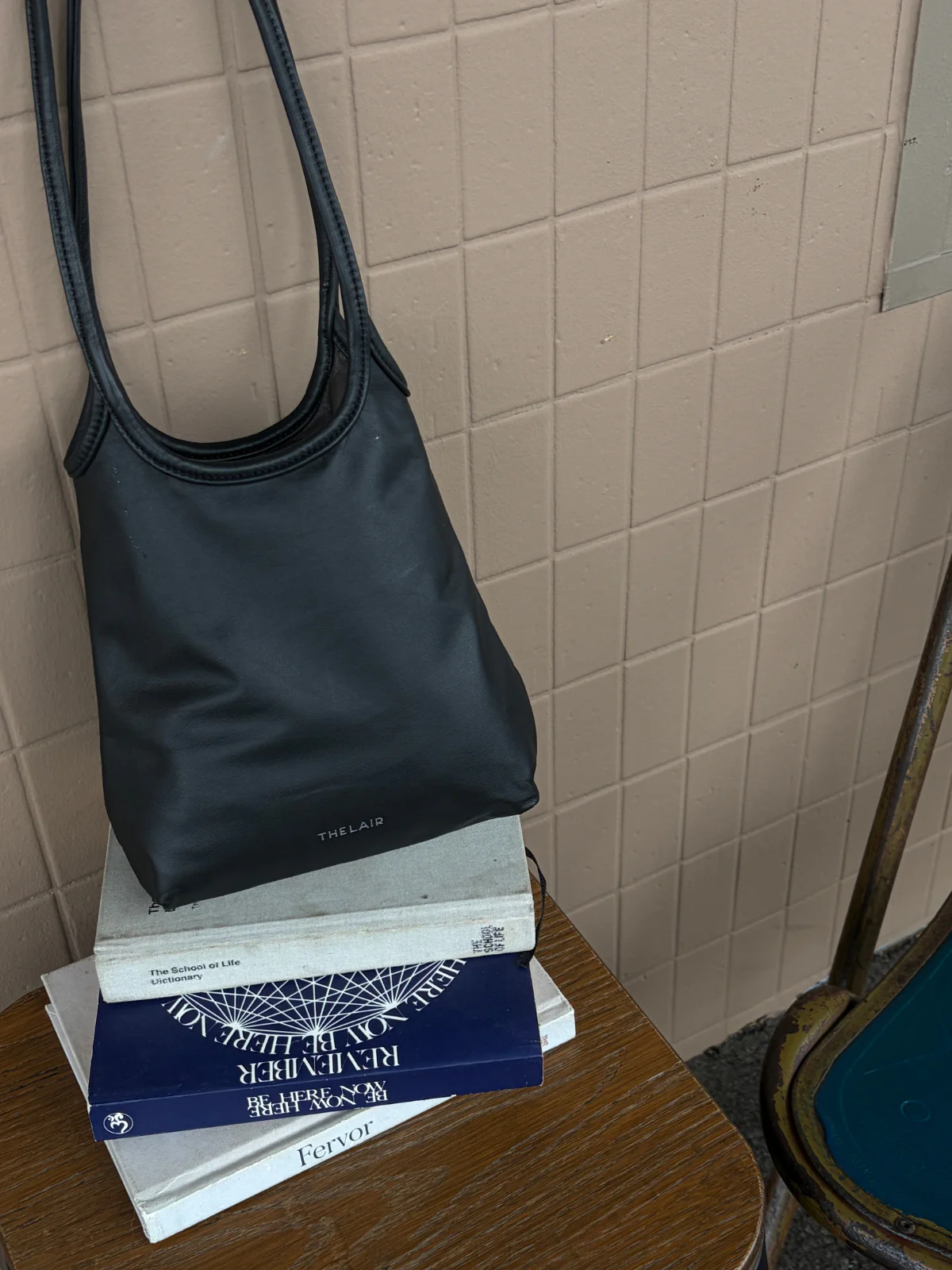 The Lair Freja Reversible Tote Small - Image 15