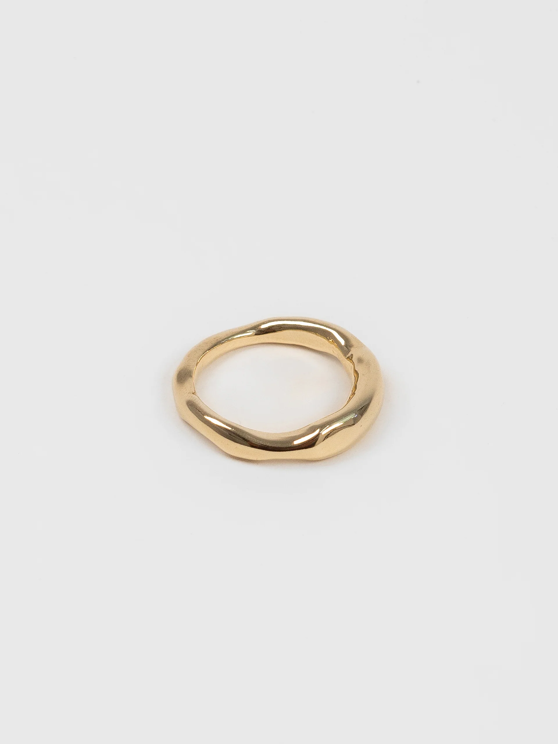 The Lair Jewellery Rippuru Ring 9ct Yellow Gold - Image 3