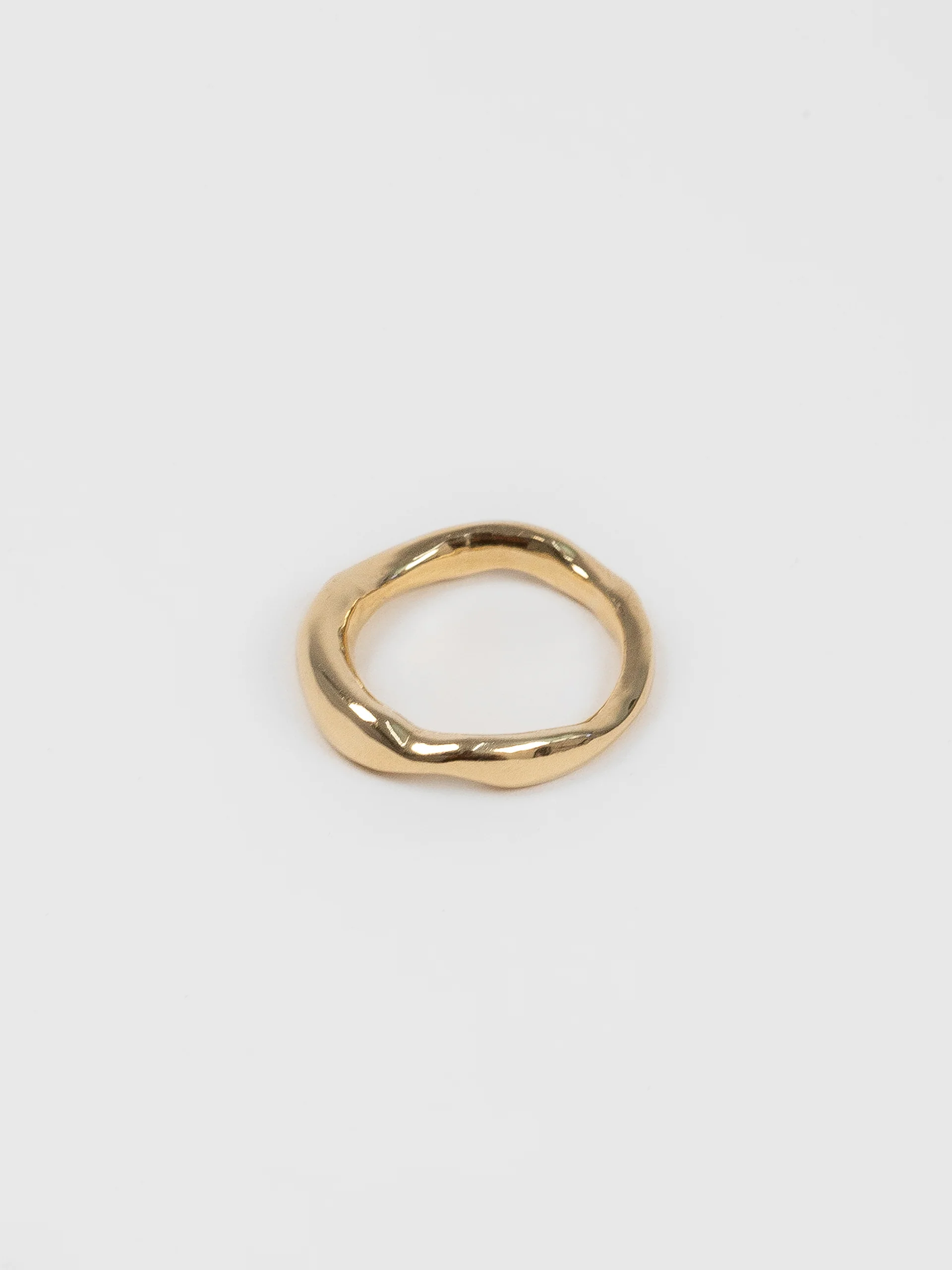 The Lair Jewellery Rippuru Ring 9ct Yellow Gold - Image 4