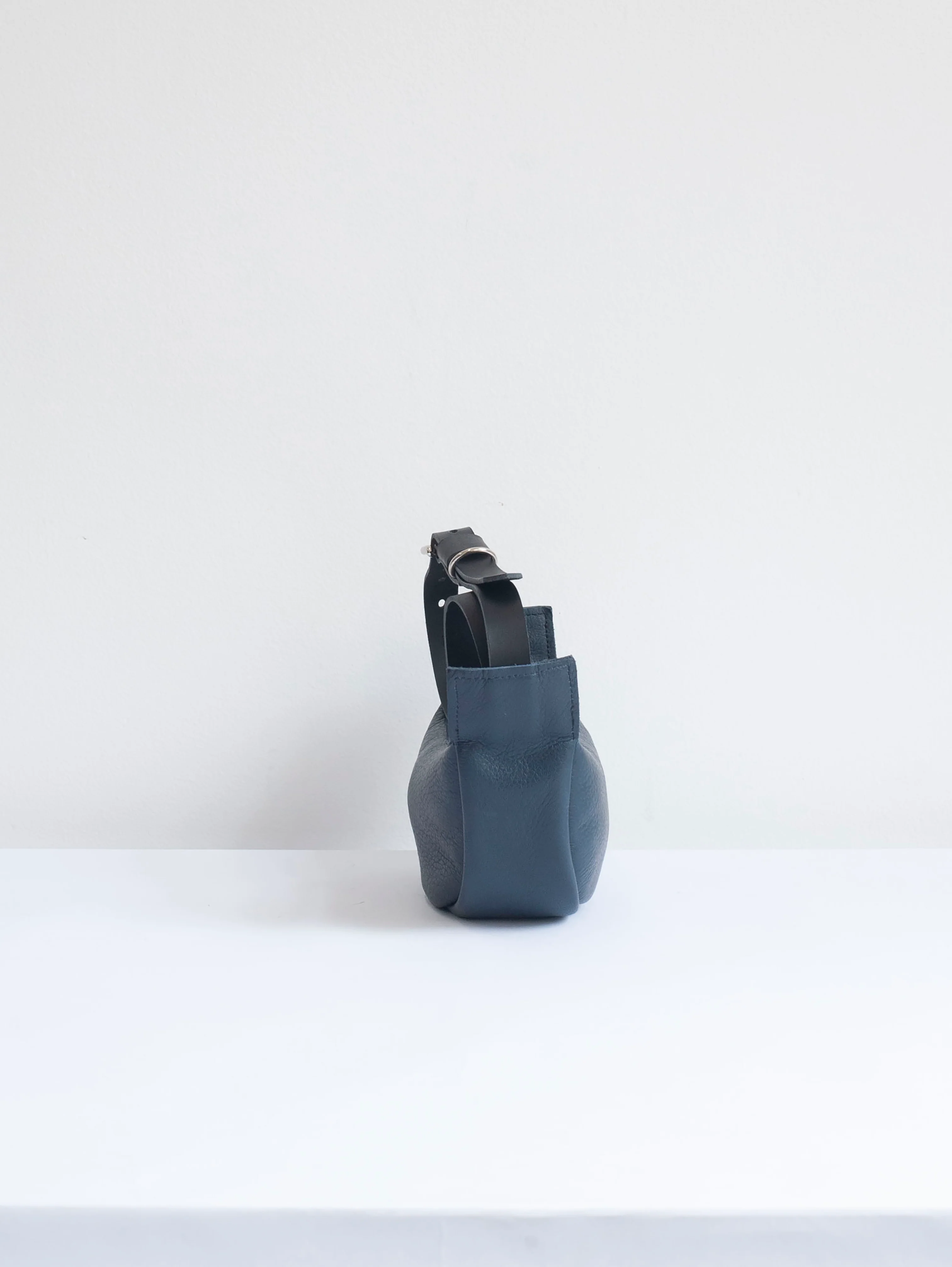 The Lair Slouch Zipper Bag Mini Marine - Image 3