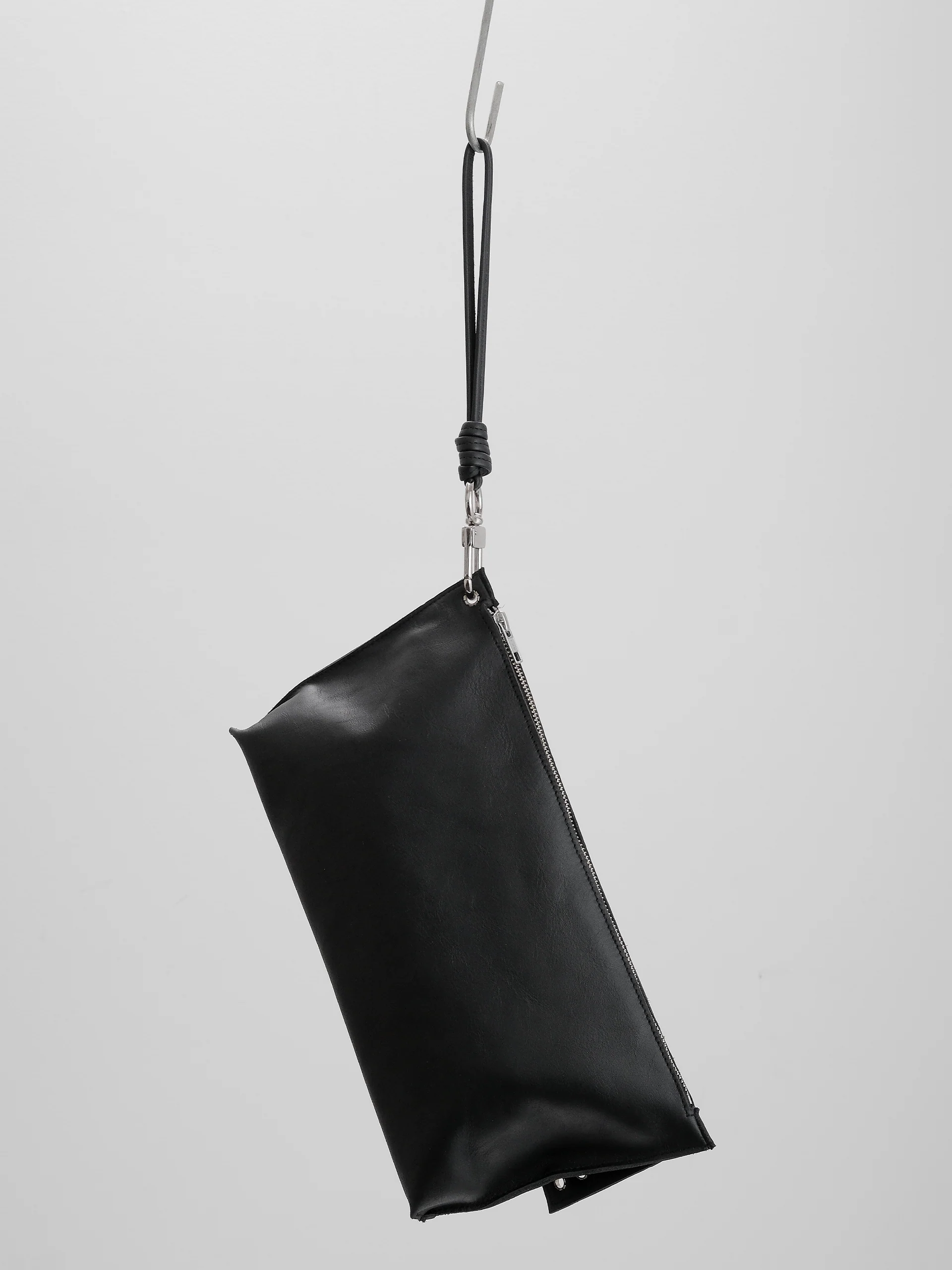 The Lair Svea Zipper Clutch Black - Image 3