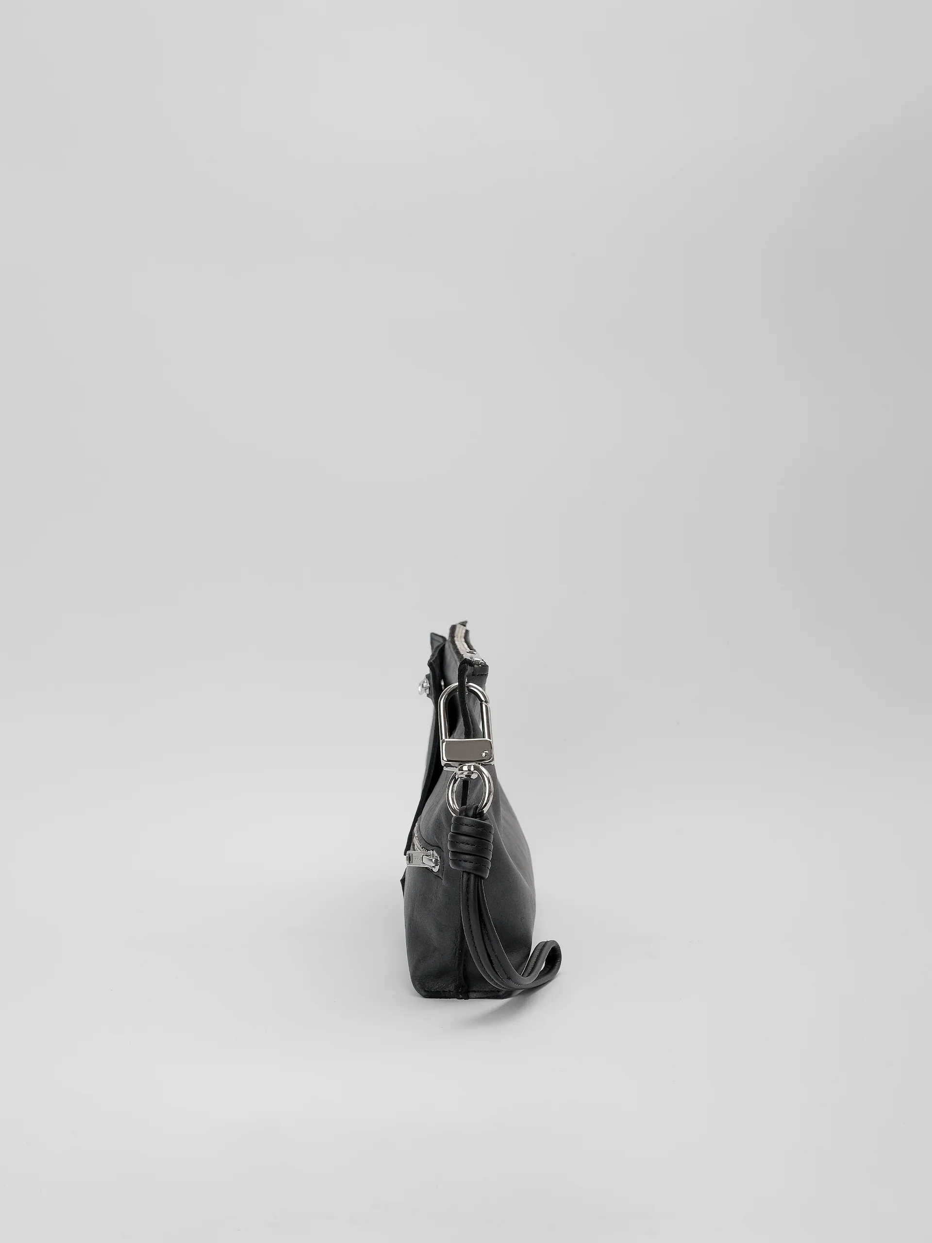The Lair Svea Zipper Clutch Black - Image 4