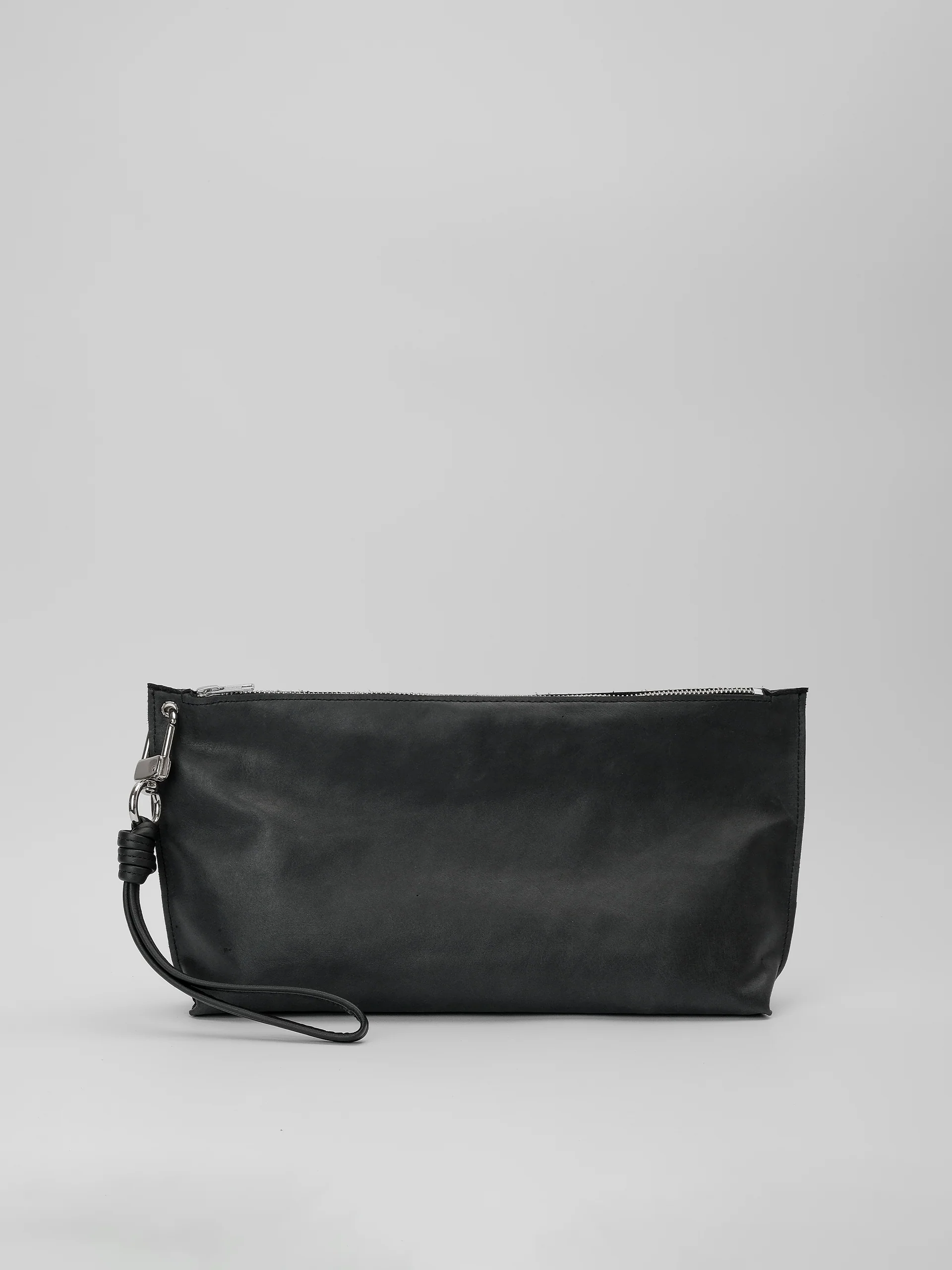 The Lair Svea Zipper Clutch Black - Image 5